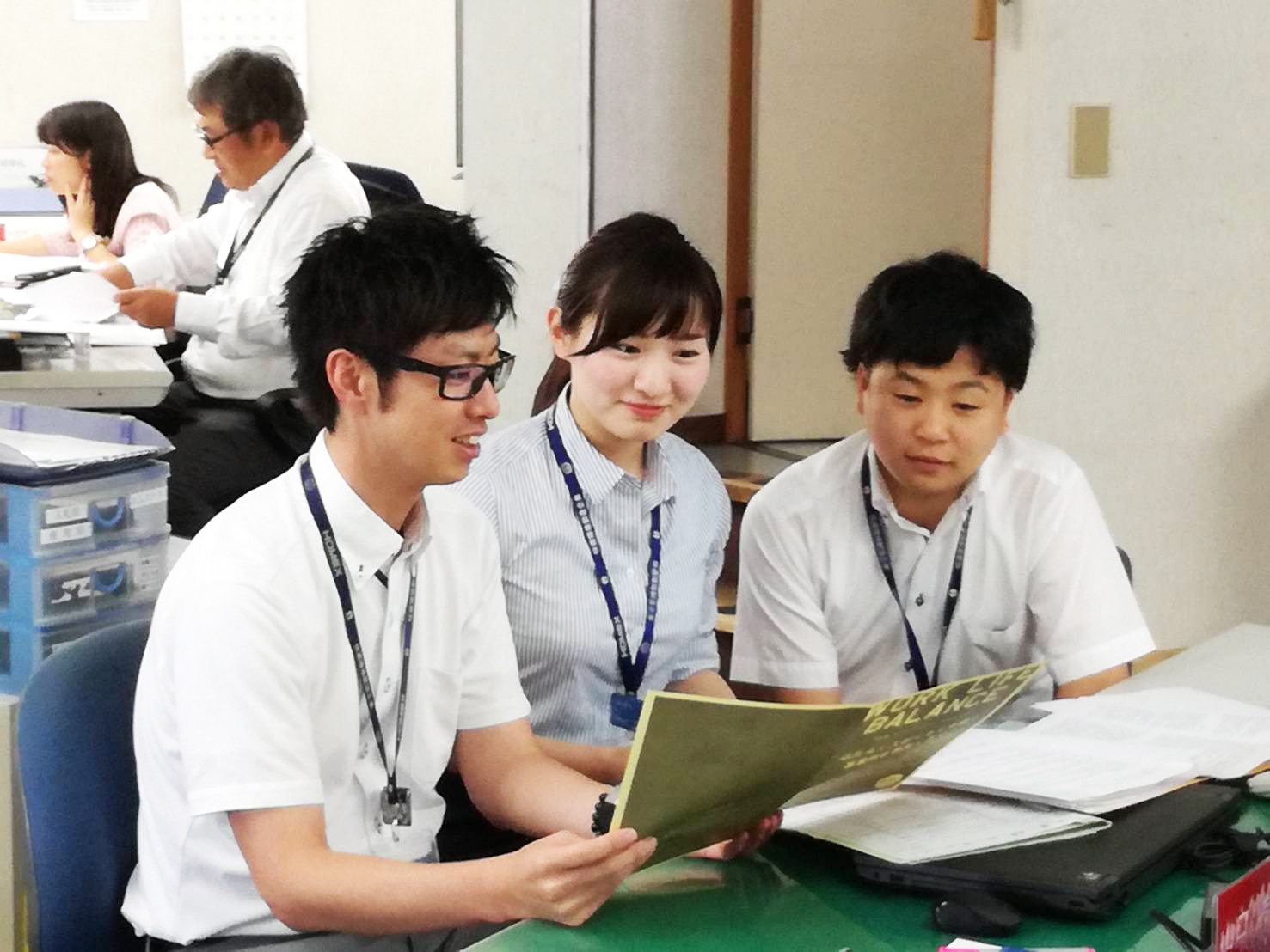 ホーメックスの作業風景1